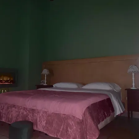 Boutique Hotel Palazzo Dei Vescovi Caserta Vecchia Extérieur photo